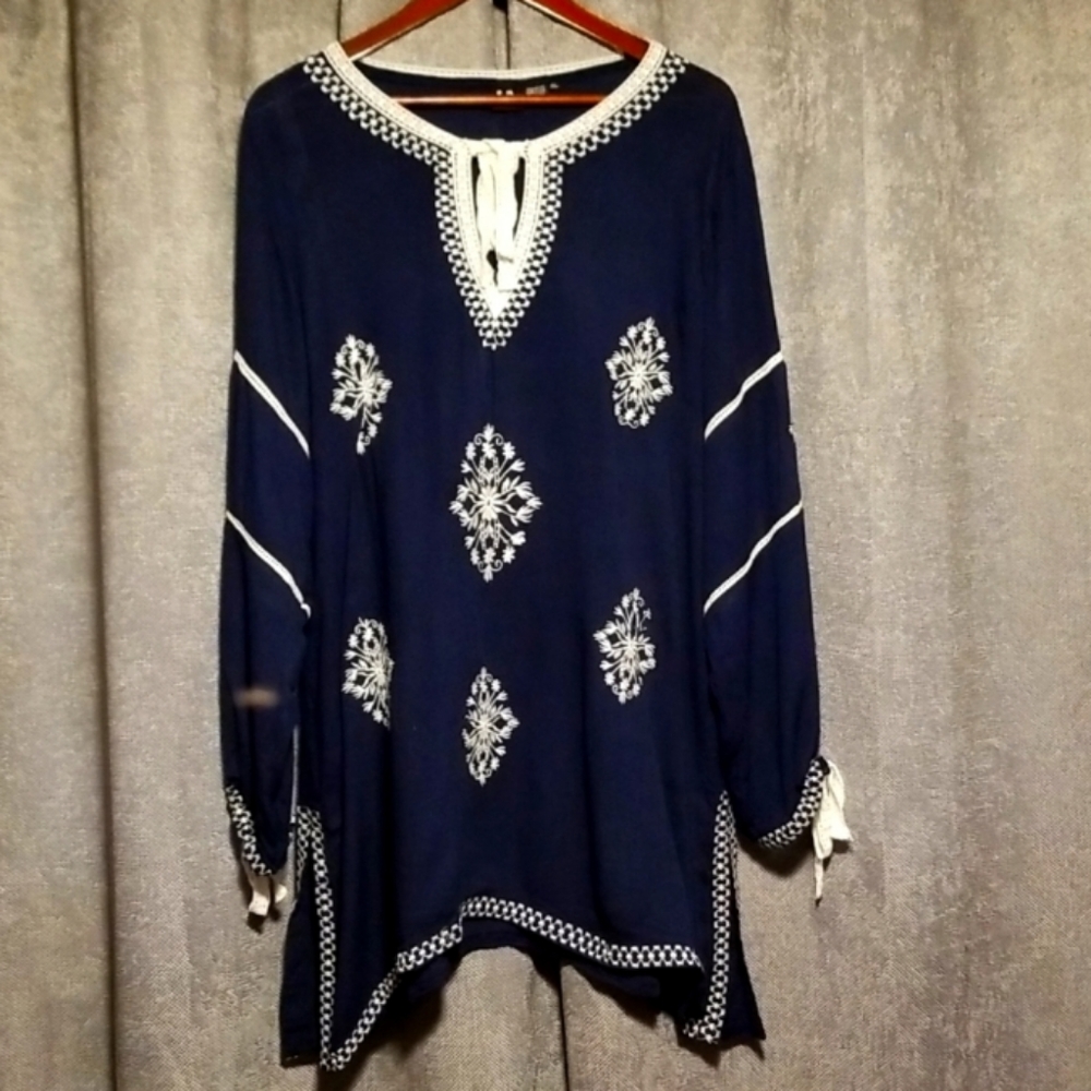 Navy blue and white dress or long tunic, XL